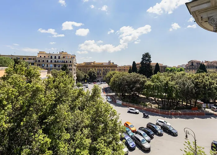 Elegant 3-bedroom In Piazza Mazzini Apartment