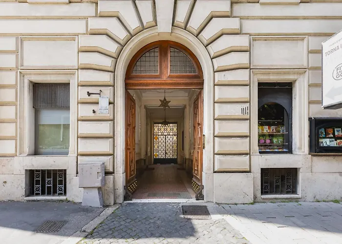 Elegant 3-bedroom In Piazza Mazzini Rom