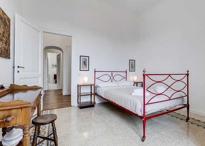 Apartment Elegant 3-bedroom In Piazza Mazzini