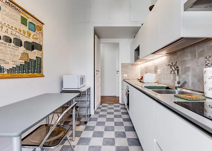 Elegant 3-bedroom In Piazza Mazzini *