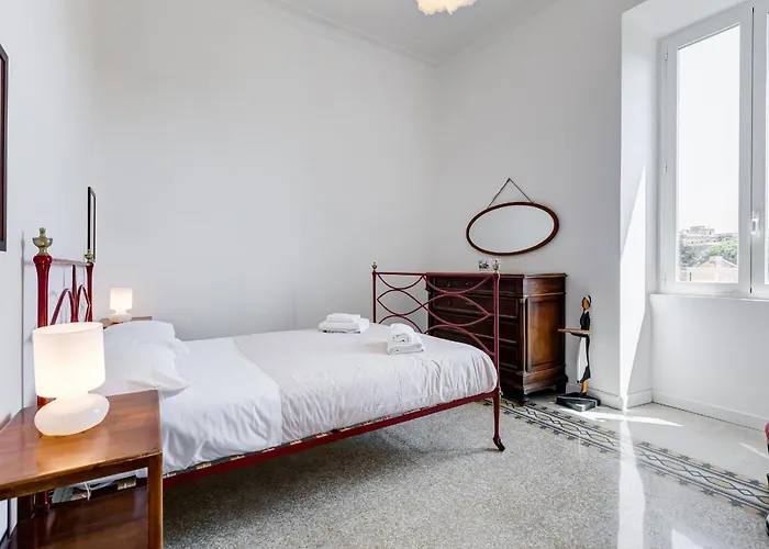 Elegant 3-bedroom In Piazza Mazzini Apartment