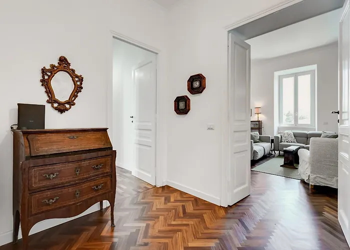 Apartment Elegant 3-bedroom In Piazza Mazzini *