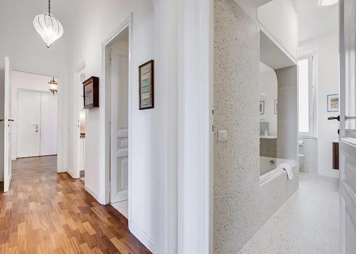 Apartment Elegant 3-bedroom In Piazza Mazzini Rom