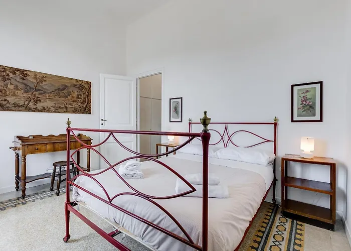 Elegant 3-bedroom In Piazza Mazzini Apartment